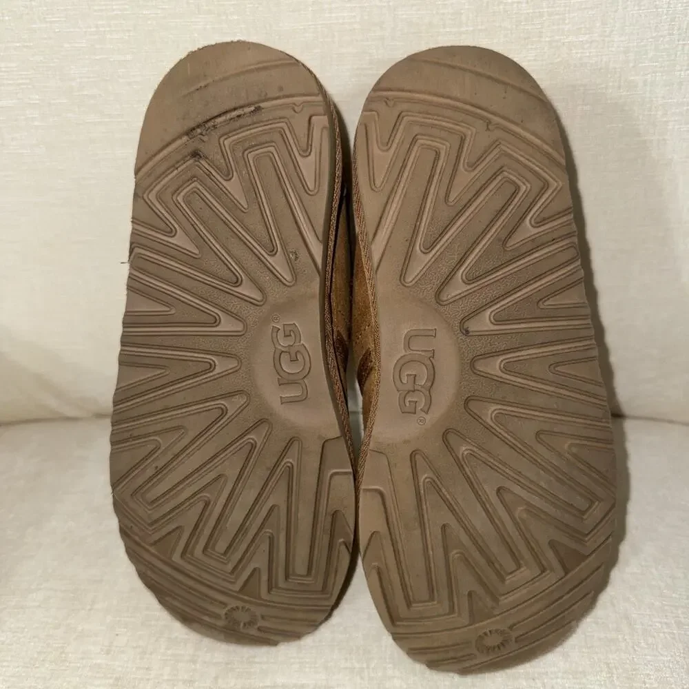 UGG Kids Neumel Ii Boots | Chestnut | 1017320K-CHE | Authentic Sz 5 EUC